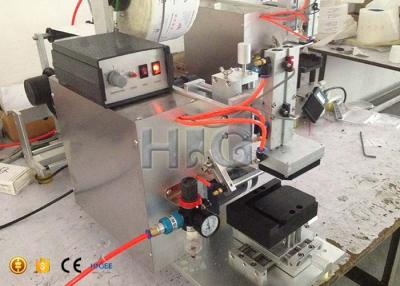 China High Accuracy Table Top Semi Automatic Labeling Machine For Fertilizer Bag for sale