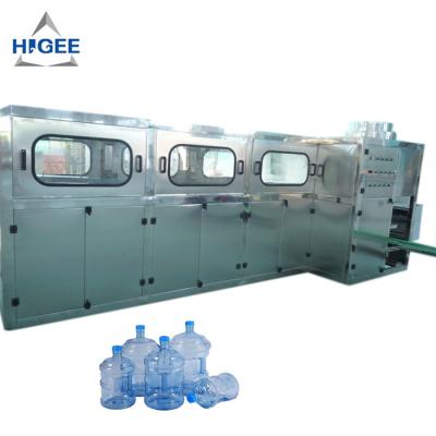 Chine machine de remplissage d'eau en bouteille de 20 litres avec 5 le bph de la machine de remplissage de l'eau de gallon 300 fil de liquide de machine de remplissage de 5 gallons à vendre