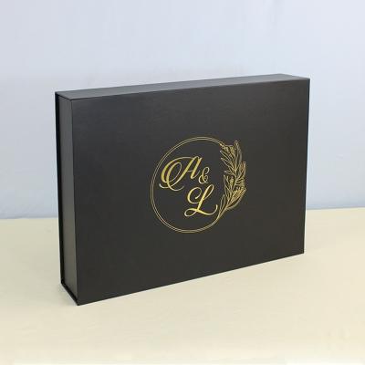 China Custom Luxury Packaging Box Custom Logo Druck Schwarze starre magnetische Geschenkboxen mit Magnetverschlussdeckel zu verkaufen