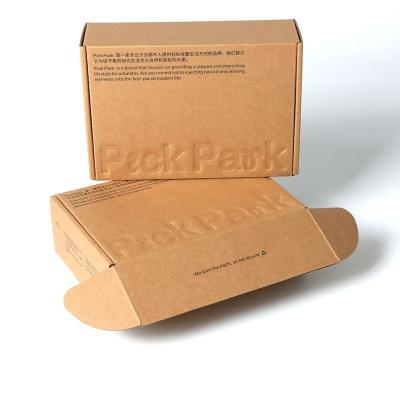 China CMYK Caja de papel Kraft marrón, mailer de ropa, embalaje de envío con texto en relieve en venta