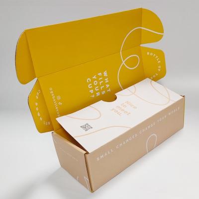 Chine Package de luxe Boîtes cadeaux pliables en carton Boîte de papier kraft imprimée sur mesure à vendre