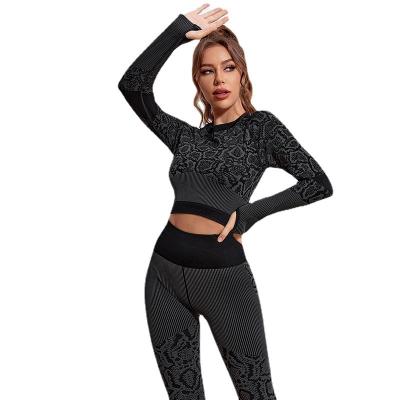 China Spandex/Cotton Snakeskin Yoga Suit Set Pants Custom Printed Seamless Women's Fitness Tops Thick Elastic Tight Yoga Suit for sale