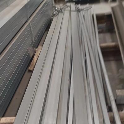 China Customized Rectangle Galvanized Iron Square Pipe For Building And Construction for sale