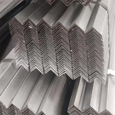 China Corrosion Resistant Hot Dipped Galvanized Angles L Shape Carbon Steel Angle Iron DIN17100-80 for sale