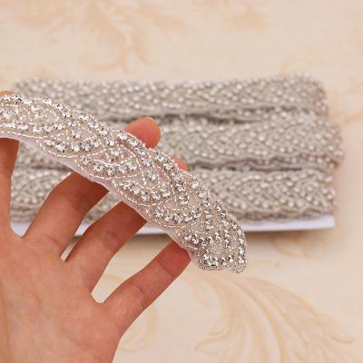 China Handmade Applique Cup Chain Iron On Rhinestone Bridal Trimming Applique For Wedding Accessories for sale