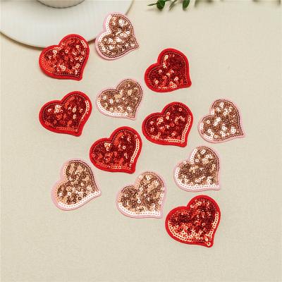 China Iron On Patches Accessories Hot Selling Diy Iron On Colorful Heart Sequin Patch For T Shirt Bag for sale