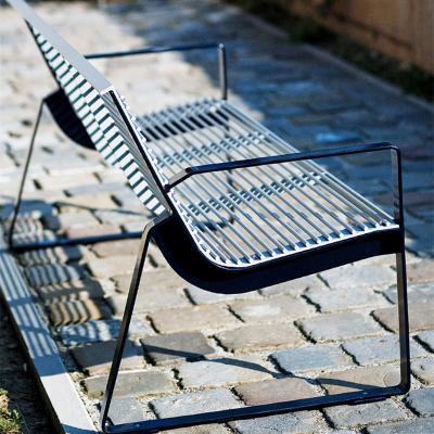 China Modern Design Factory Waterproof Seating Wood Slats Outside Outdoor Furniture Garden Metal Luxury Park Bench for sale