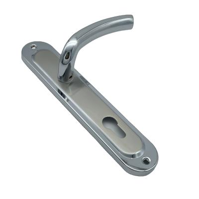 China Traditional Modern Security Lever Door Handles Wood Interior Door Handle Lock for sale