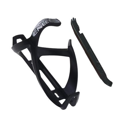 China Universal& Convenient Mountain Bike Bottle Cage Ultra Light Black Hardness And Scratch Resistant Bicycle Bottle Cage for sale