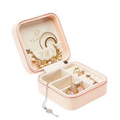 China Viable Small Faux Leather Travel Jewelry Box Organizer for Necklaces Bracelets Earrings Christmas for sale