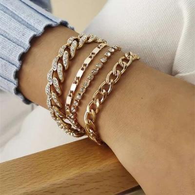 China Shiny Chunky Twist Chain Rhinestone Crystal Fashion Feel Women Men Accessories Baroque Alloy Daily Comfortable Custom Style Chunky Twist Chain Bracelet for sale