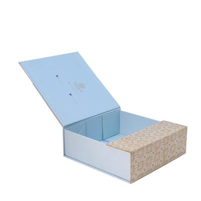 China Recyclable Foldable Magnetic Closure Gift Box Custom Logo Cardboard Gift Paper Box for sale