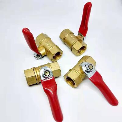 China Hose Connection Brass Ball Valve Cut Switch, Tubing Fitting Straight Mating Adapter (1/4