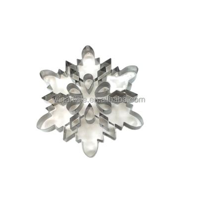 China Sustainable Cookie Tools Metal Snowflake Christmas Cookie Cutter for sale