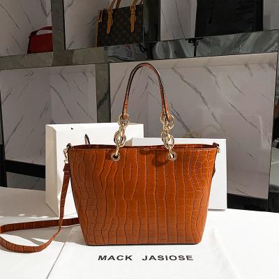 China European and American fashion hot sale large-capacity iron chain pattern tote stone handbag large for sale