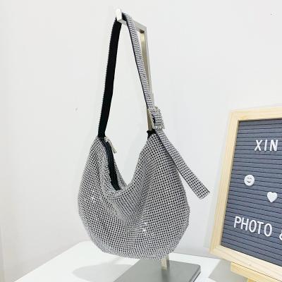 China Hot Branded Rhinestone Handbags Women Diamond Party Shoulder Bags Luxury Ladies Pillow Fashion Party Bags 2023 for sale