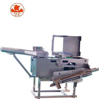 China Snack factory egg crushing machine egg yolk separator breaking machine/egg white yolk separating machine for sale