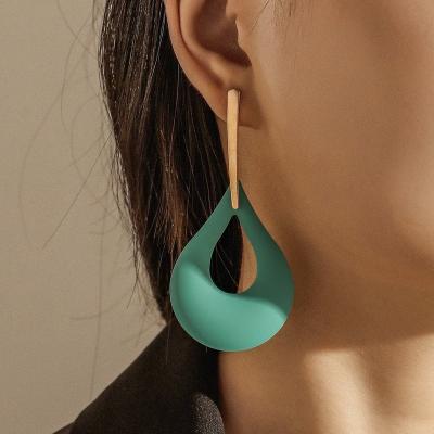 China Fashionable Cavity Water Paint Metal Large Personality Earrings Female Drop Earrings Shape Geometric Earrings Wholesale for sale