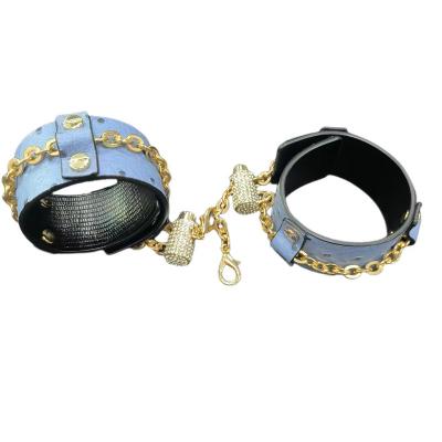 China Adult Sex Toy Furry Plush Handcuffs Leather Sex Hand Slaps Erotic Toys Bdsm Restraint Shackles Devices Sm Bondage Adult Handcuff for sale