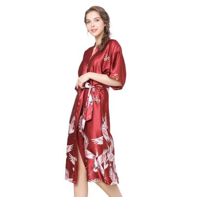 China Crane Floral Printed Night Sleepwear Knee Length Bridal Long Robe Women's Sleepwear Long Robe Wedding Gowns QUICK DRY for sale