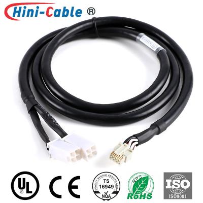 Cina Gemello 2x2 Pin Female di MOLEX Pitch4.2mm al cavo di Pitch2.0mm 2x4 Pin Male Power Source Connecting in vendita