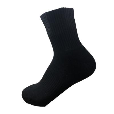 China Breathable Black Sports Socks Cycling Cotton Terry Womens Athletic Gym Workout Crew Socks for sale