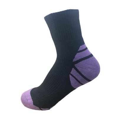 China China Wholesale Breathable Sports Elite Crew Basketball Purple Socks For Women for sale