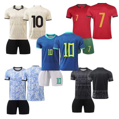 Chine Uniforme de compétition Nouveaux vêtements de sport de football Imprimé Yupoo Store à vendre