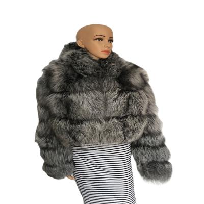 中国 Fox QUICK DRY fur coats for fashionable woman with hood style short fur jacket 2022 販売のため