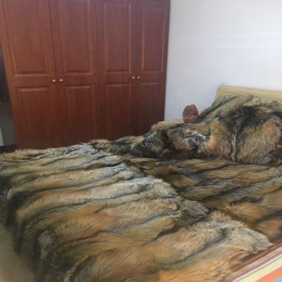 China Wear Real Fox Fur Bed Blanket Household Warm Products Wholesale for sale