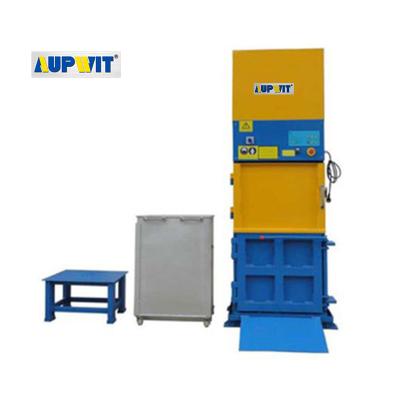 China Recycling Convenient Daily Scrap Baler Machine For Ships Drilling Rig Island Port à venda