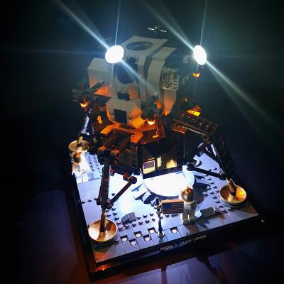 China Toy Only Electronic Lights No Space Rocket Lunar Lander Building Blocks Moon Moon Kit For Legoed 10266 Apollo 11 Blocks LED Light Set for sale