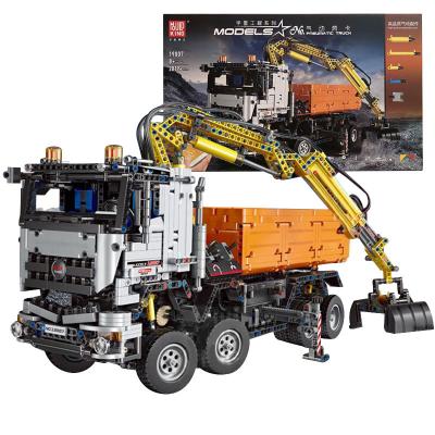 China Toy Wholesale DIY Electronic Toys Motorized Technic Model Building Blocks Car Assemble Bricks Truck Remote Control Yuxing MOLD KING 19007 for sale