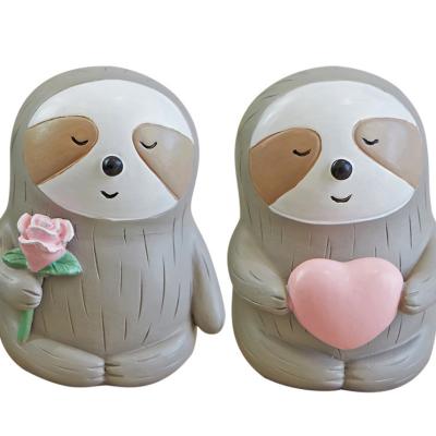 China Creative China Resin Sloth Cake Decorations Car Cake Toppers In The Room Resin Craft for sale