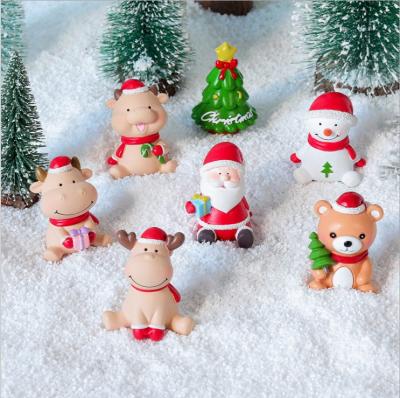 China Creative Home Decorations Christmas Dolls China Christmas Gifts Resin Snowman Older Christmas Tree for sale