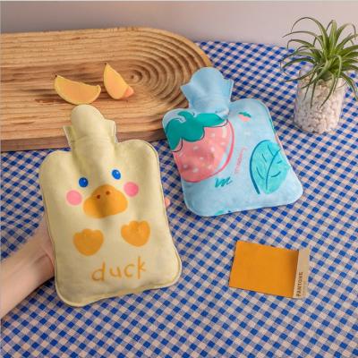 China Factory direct daily supply hot water bag winter cartoon hot water bag PVC portable hot water bag lovely mini for sale