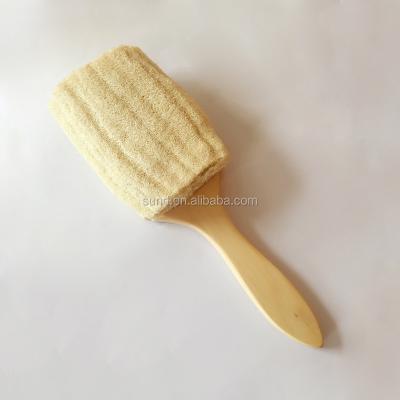 China Exfoliating Natural loofah sponge Bath&Shower Body Brush with wooden Handle,Exfoliating Scrub Brush for skin cleaning&massager for sale