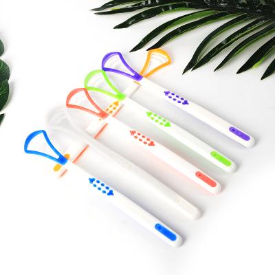 China Clean effectively scold Tongue Scraper Brush Cleaner Plastic Tongue Scraper Tongue Cleaner Oral Hygiene Oral Cleaning Care for sale