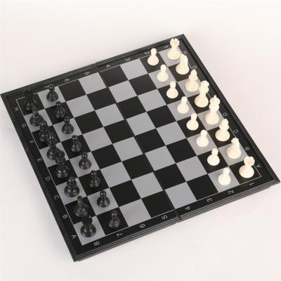 China Environmental Black Magnetic Chess Set Set Chess Western Indoor Entertainment Hot Selling Chess Set for sale