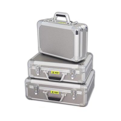 China Aluminum Handle China Manufacturer Locking Silver Color Sample Tool Carrying Case for sale