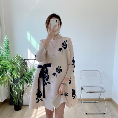 China FXZ breathable drape print coat 2022 spring summer new design lace up women holding collar miyake pleats cardigan for sale