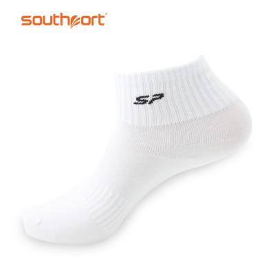 China Custom Logo Comfortable Sport Socks Men High Quality Breathable 3 Pairs for sale