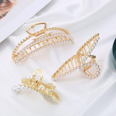 China Trendy Jewelry 2021 New Hair Clips Accessories Hairpin Rhinestone Pearl Hairpins Hair Listing Claw Cut Metal for sale