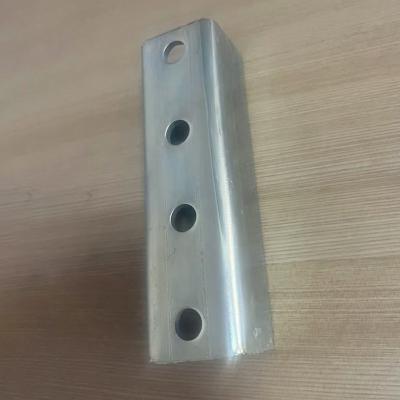 China Adjustable Galvanized Seismic Hanging Brackets Earthquake Bracket Components for sale