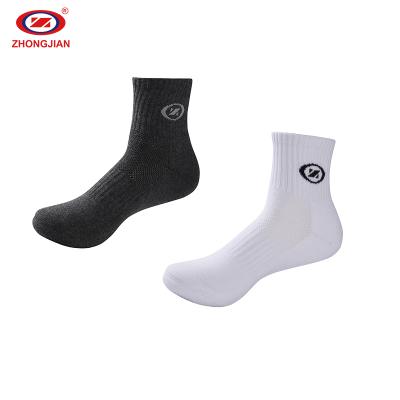 China Wholesale Winter Breathable Unisex Custom Design Ankle Women Men Sports Boots High Grade Customized Service Man Socks for sale