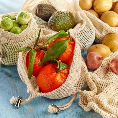 China Best100% Organic Cotton Handled Mesh Produce Bags Reusable For Vegetable And Fruit for sale