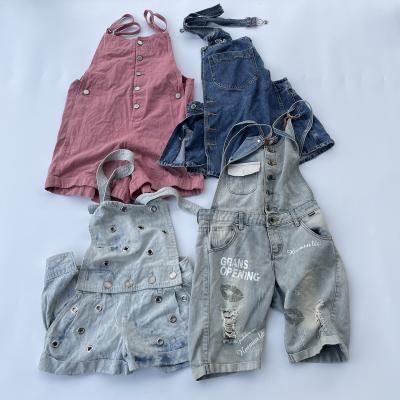 China Trendy Ladies Second Hand Clothes Size Quality Second Hand Used Clothing Tropical Woman Used Jeans for sale