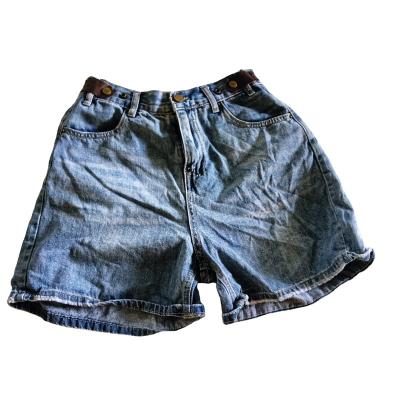 China Fashionable second hand ladies clothes factory price cheap ladies bulk bales used shorts second hand women abbreviations for sale