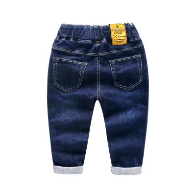 China 2021 new spring/autumn viable medium small children's boys ripped jeans wholesale for sale