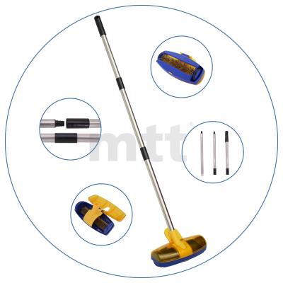 China Sustainable Deluxe Carpet Crumb Sweeper with Easy-to-Open Dust Collector and Long Handle for sale